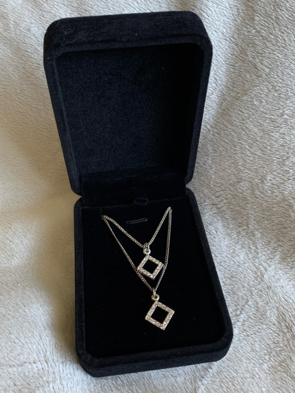 Victoria's Secret Double Square Pendant Necklace NWOT– SHIPS TOMORROW